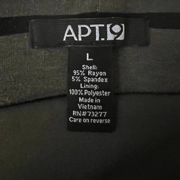 Apt ( Pencil Skirt - Picture 3 of 3